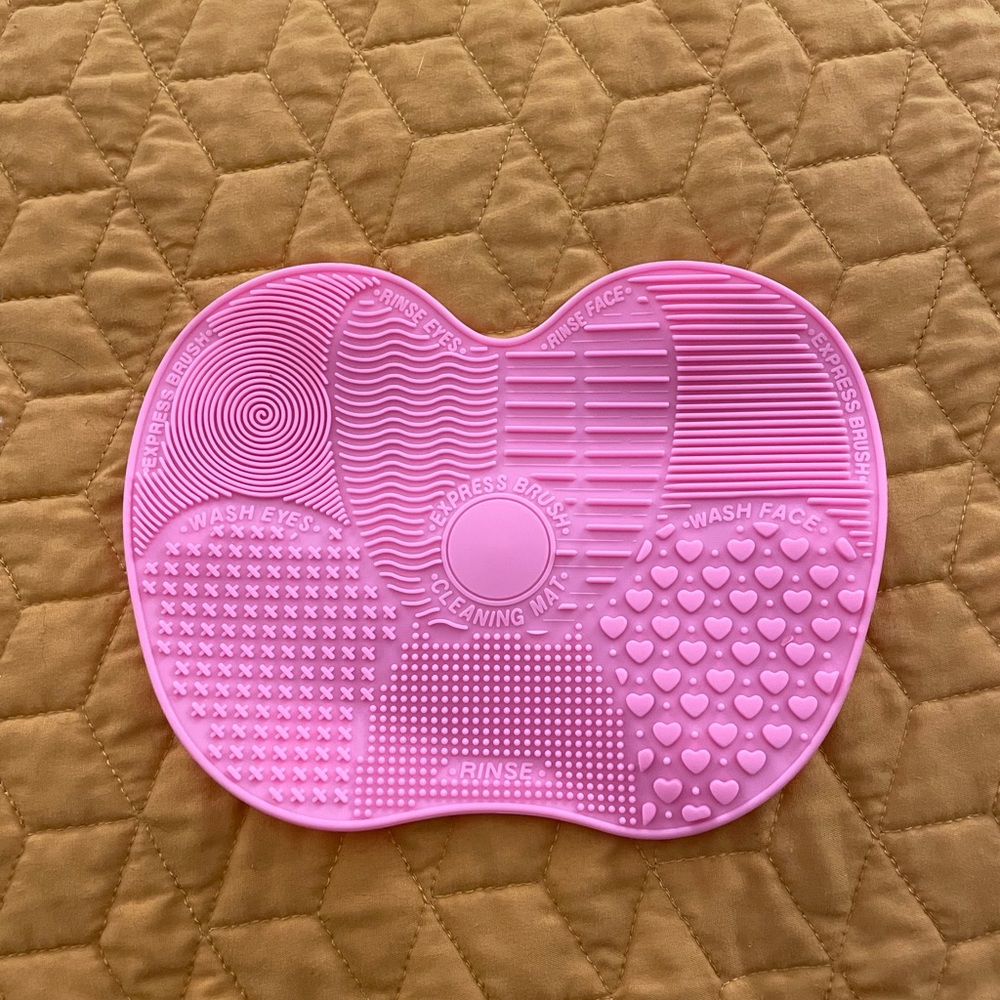 Make Up Brush Mat Cleaner